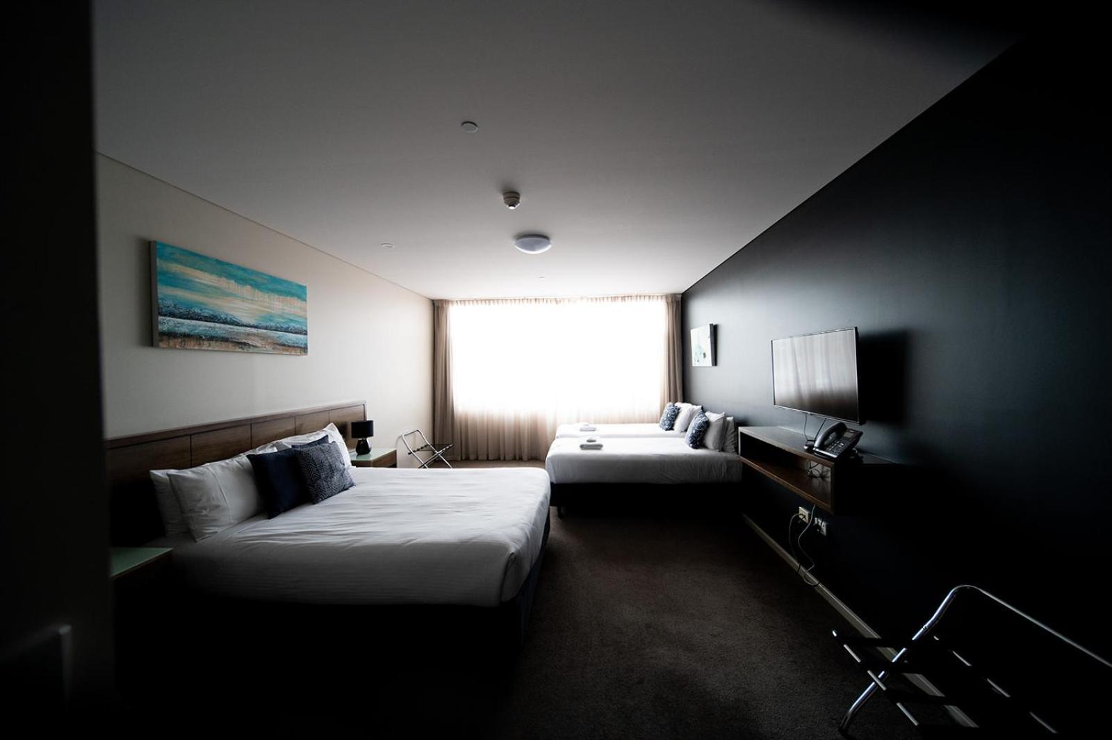 Sfera'S Park Suites & Convention Centre Аделаида Экстерьер фото