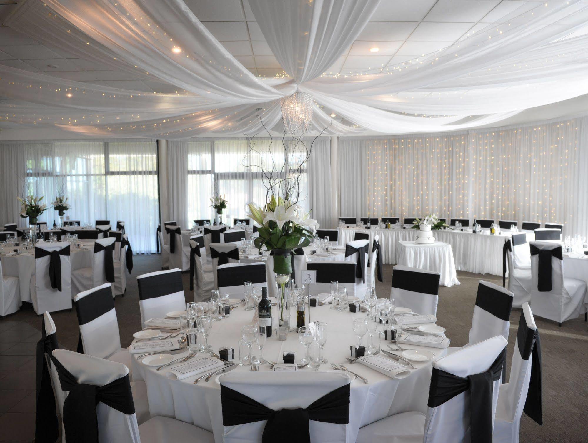 Sfera'S Park Suites & Convention Centre Аделаида Экстерьер фото