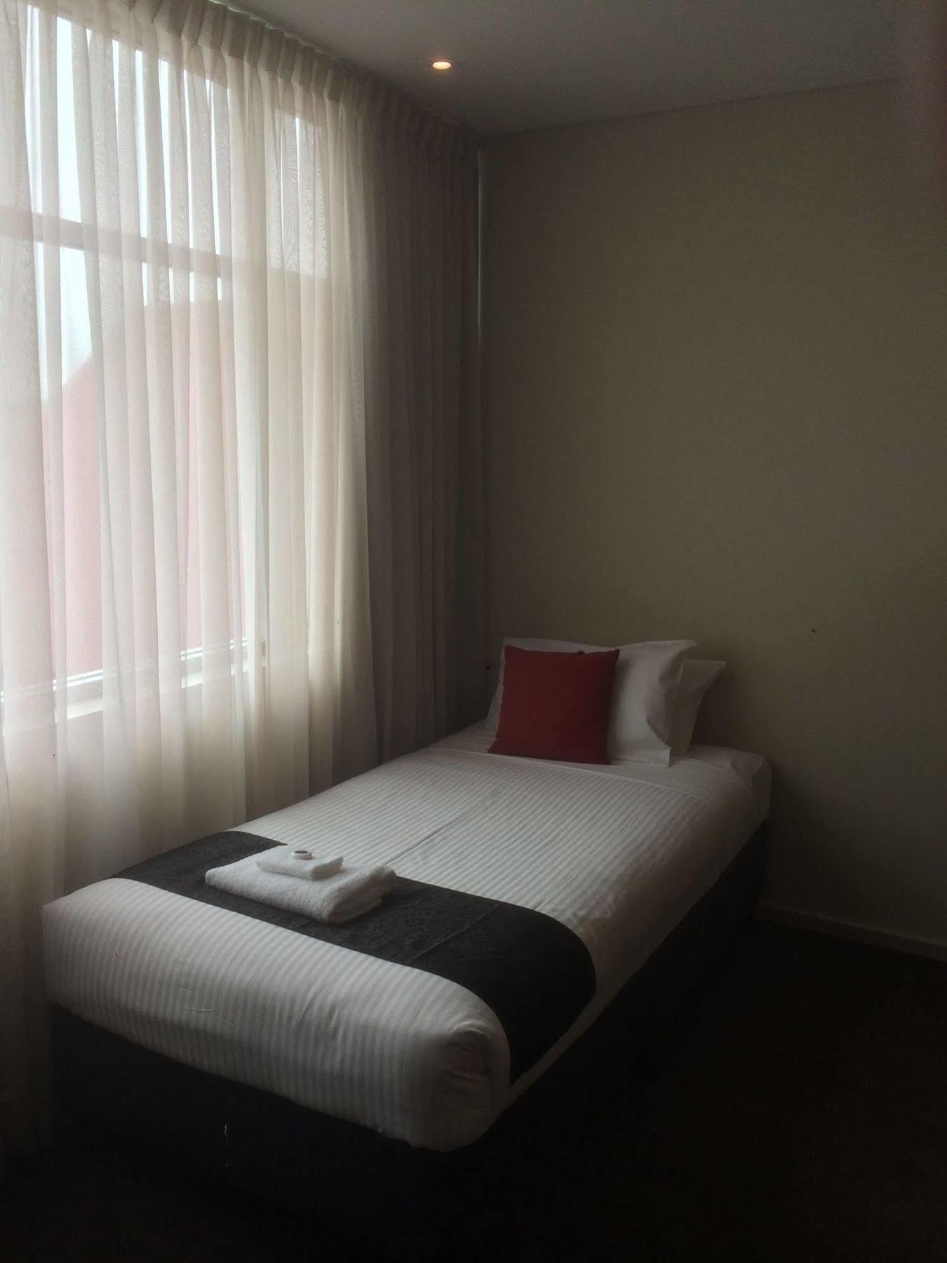 Sfera'S Park Suites & Convention Centre Аделаида Экстерьер фото
