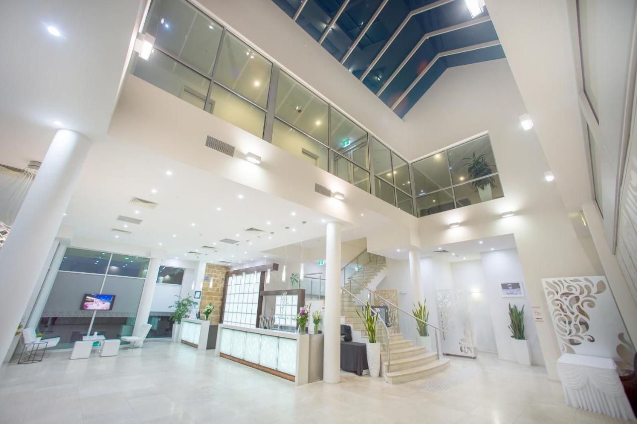 Sfera'S Park Suites & Convention Centre Аделаида Экстерьер фото